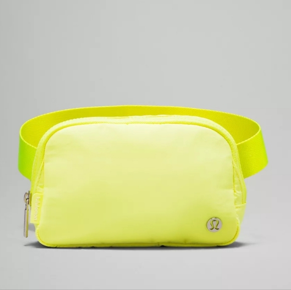 lululemon athletica Handbags - 🆕️ LULULEMON EVERYWHERE BELT BAG - ELECTRIC LEMON COLOR